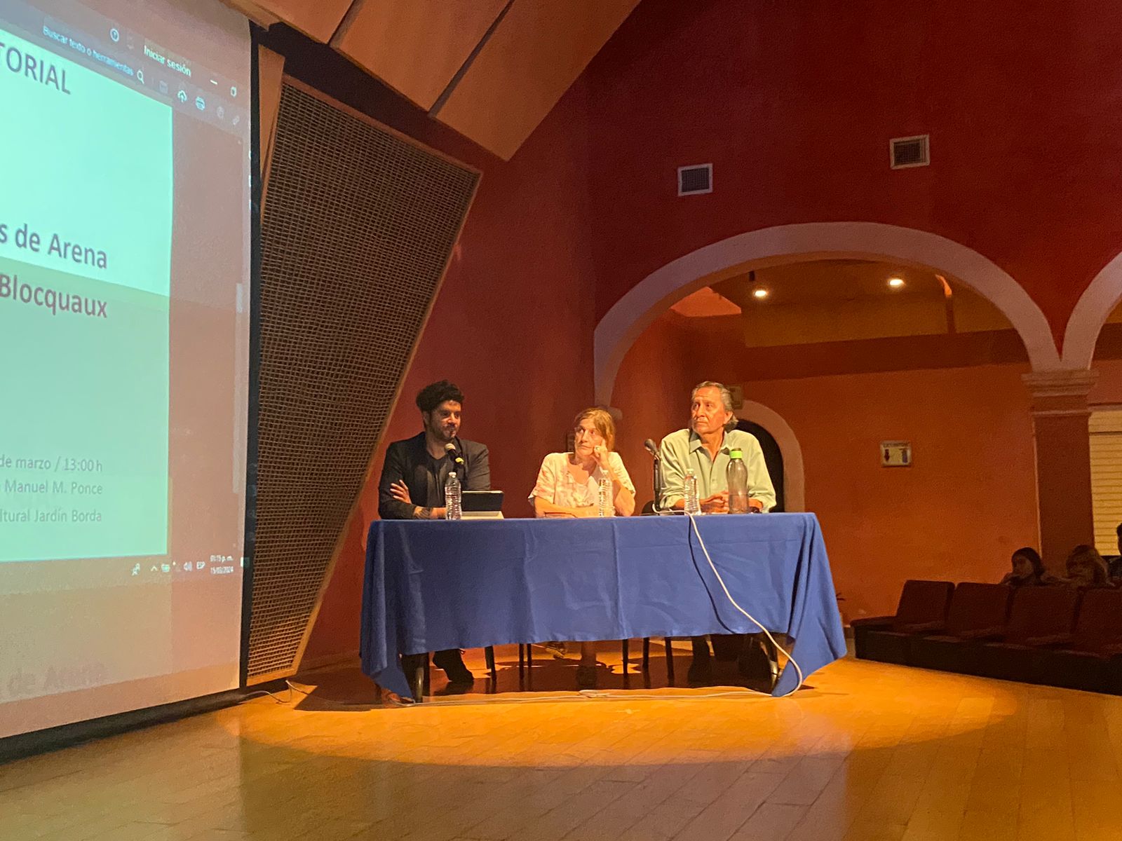 Pantalla de juego de mesa Descripción generada automáticamente con confianza baja