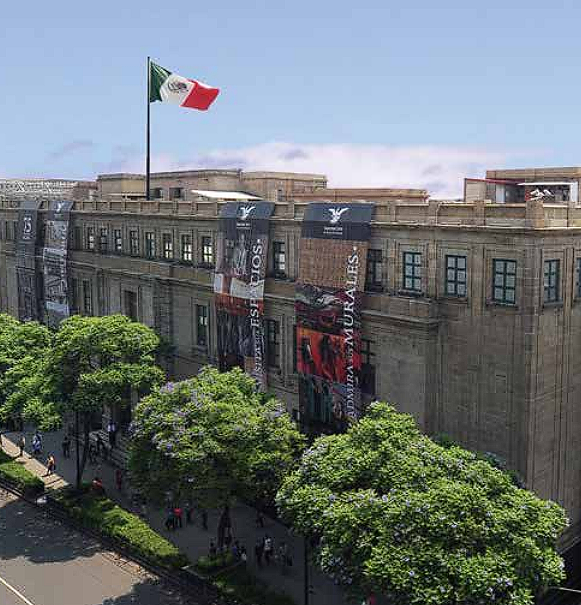 Vista de calle con edificios de fondo El contenido generado por IA puede ser incorrecto.