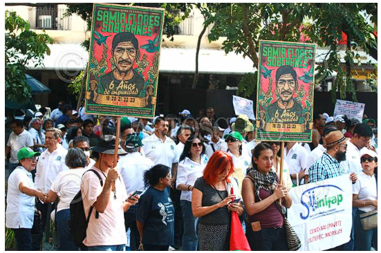Una multitud de gente en la calle El contenido generado por IA puede ser incorrecto.